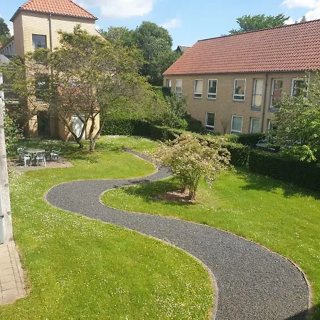 Ground-floor W\ Backyard * Brabrand