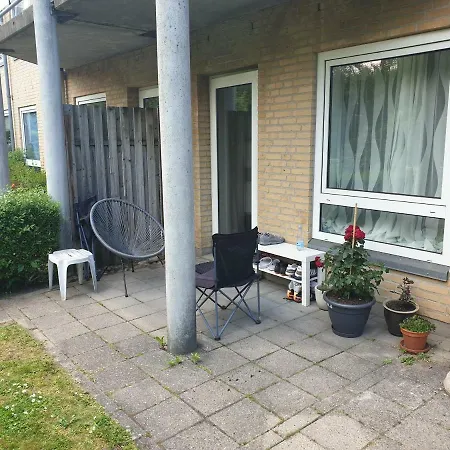 Appartement Ground-floor W\ Backyard *